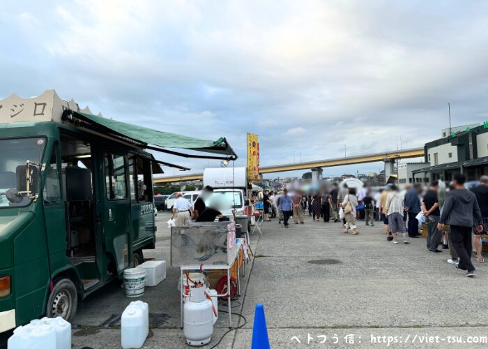 朝市ストリートの様子