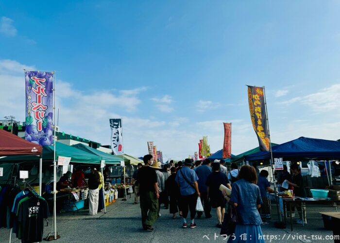 館鼻岸壁朝市